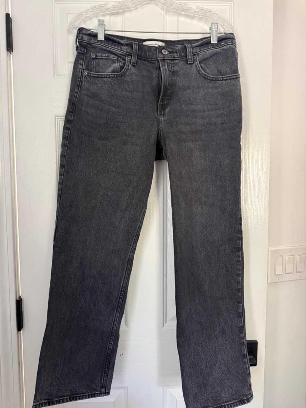 Abercrombie & Fitch Women’s The 90’s Straight Mid-rise Jeans Sze 10 Short